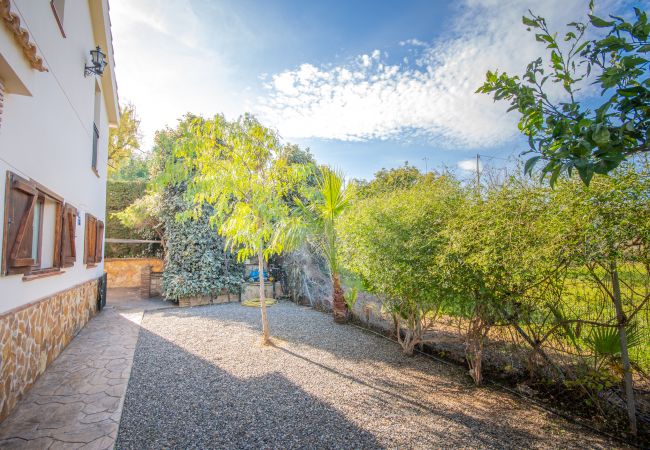 Jardín de esta villa en Alhaurín de la Torre