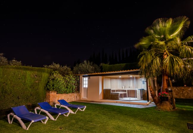 Jardín de esta villa en Alhaurín de la Torre 