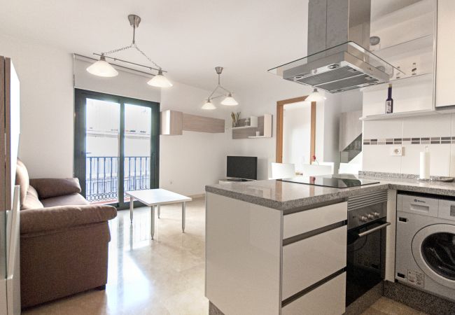 Salón comedor de este apartamento en Fuengirola