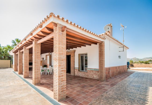 Terraza de esta finca en Alhaurín el Grande