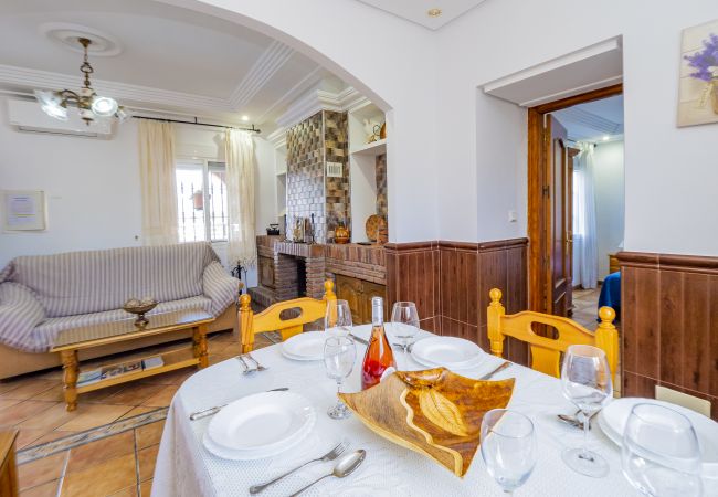 Salón comedor de esta Finca en Coín 