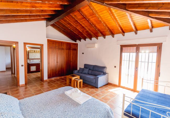 Dormitorio de esta villa en Alhaurín el Grande