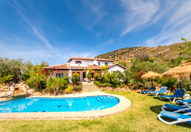 Casa rural en Alhaurín el Grande - Cubo's Cortijo La Hilacha