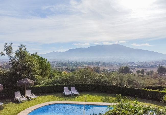 Casa rural en Alhaurín el Grande - Cubo's Cortijo La Hilacha