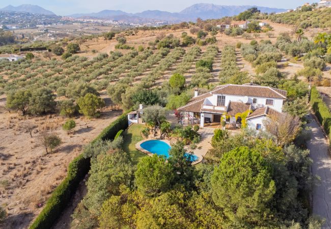 Casa rural en Alhaurín el Grande - Cubo's Cortijo La Hilacha