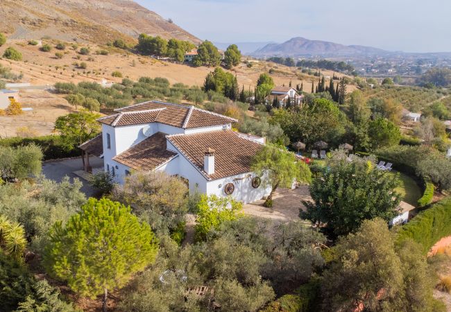 Casa rural en Alhaurín el Grande - Cubo's Cortijo La Hilacha