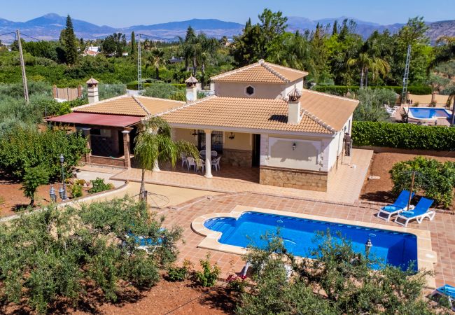 Casa rural en Alhaurín el Grande - Cubo's Finca Las Tinajas de la Dehesilla