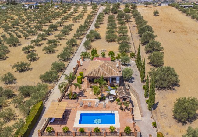 Casa rural con piscina para 10 personas en Alhaurín