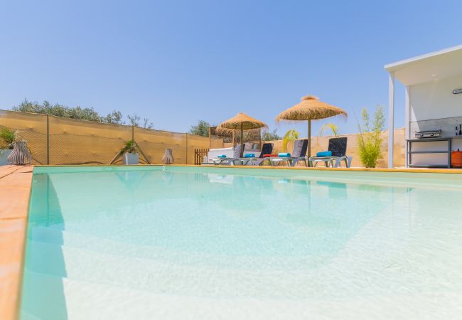 Piscina privada de esta finca en Alhaurín el Grande