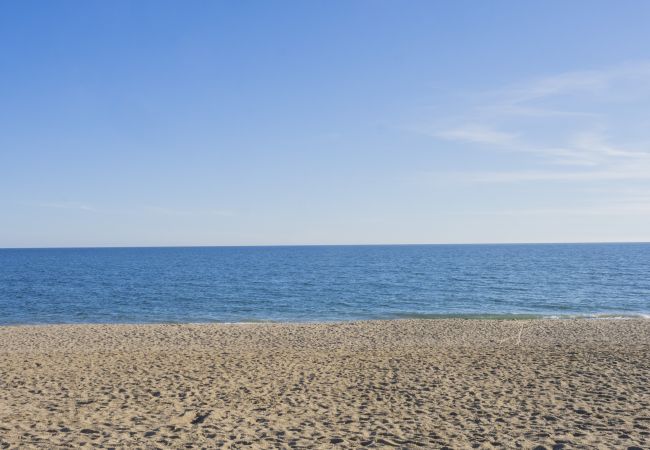 Apartamento en La Cala de Mijas - Cubo's Beach Side Apartment at La Cala