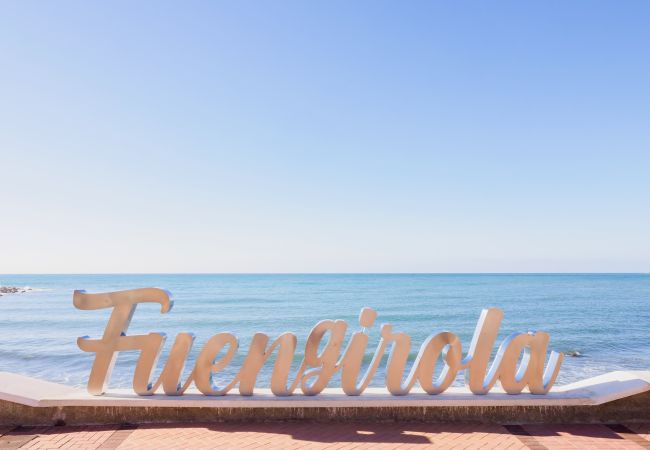 Apartamento en Fuengirola - Cubo's Apartment Front Line Beach Fuengirola