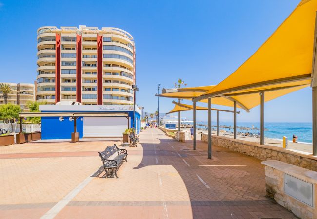 Apartamento en Fuengirola - Cubo's Apartment Front Line Beach Fuengirola