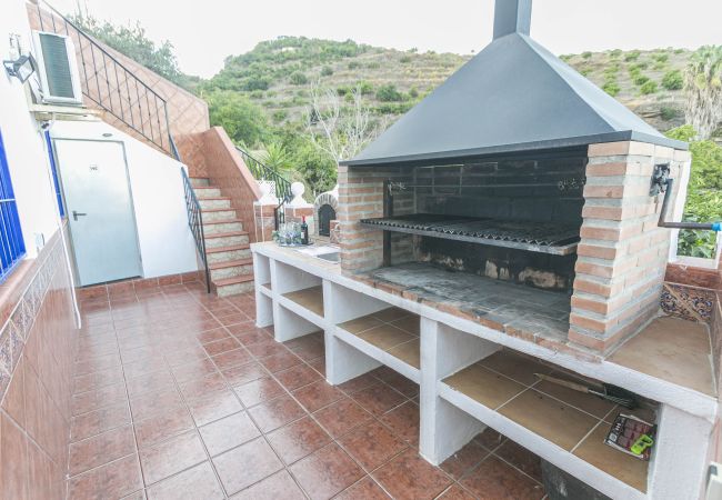 Casa rural en Nerja - Villa Marimel Con Piscina Privada