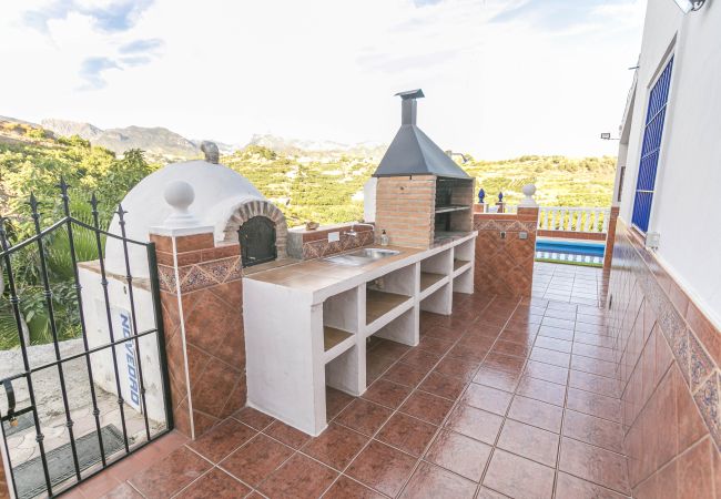 Casa rural en Nerja - Villa Marimel Con Piscina Privada