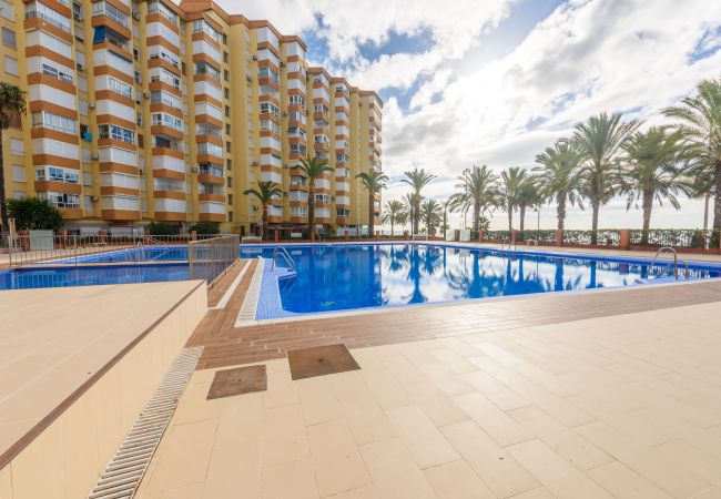 Community pool of this apartment in La Caleta de Vélez