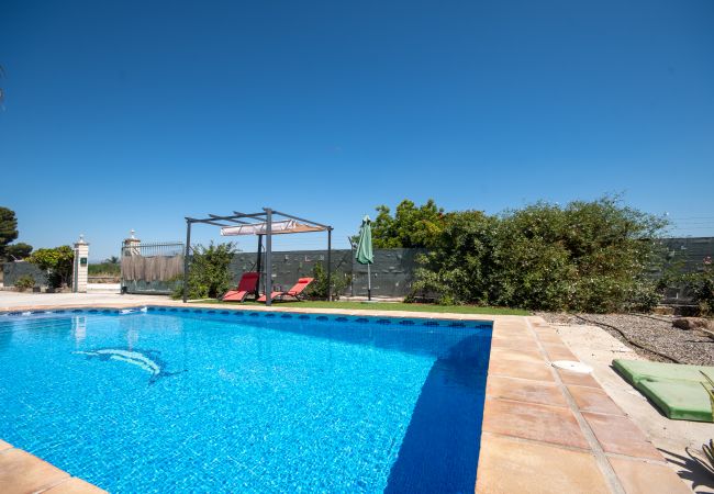 Pool of this farm in Alhaurín el Grande