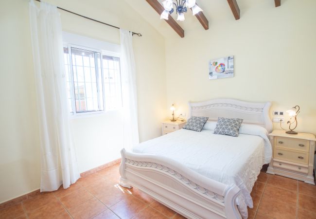 Bedroom of this farm in Alhaurín el Grande