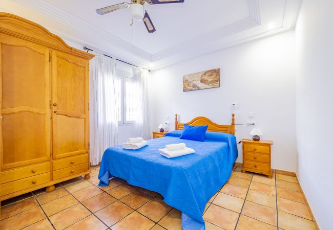 Bedroom of this Finca in Coín