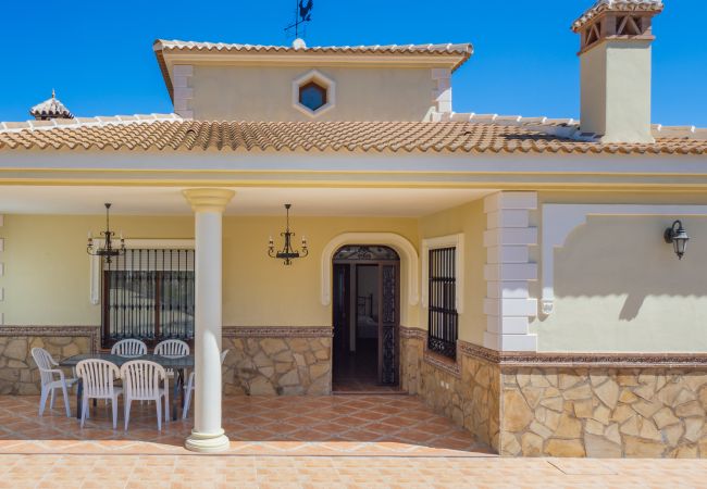 Cottage in Alhaurín el Grande - Cubo's Finca Las Tinajas de la Dehesilla