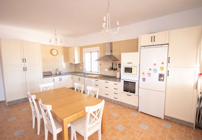 Kitchen of this Villa in Cártama