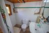 Bathroom of this wooden house in Alhaurín el Grande