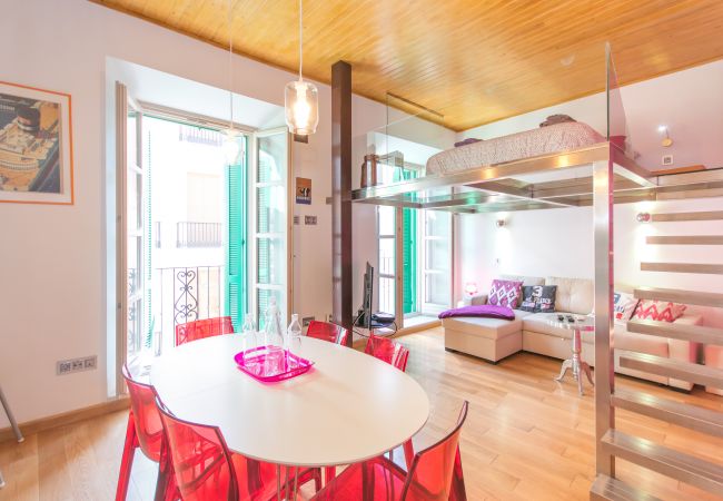 Living room of this apartment in the center of Malaga