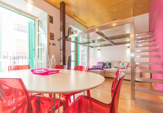 Living room of this apartment in the center of Malaga