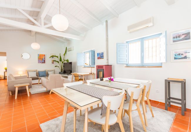 Dining room of this farm in Alhaurín el Grande