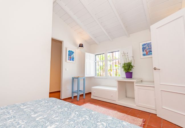 Bedroom of this farm in Alhaurín el Grande