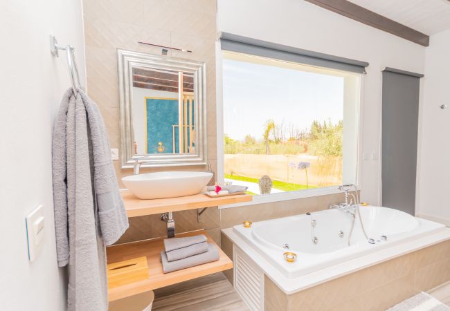 Bathroom of this farm in Alhaurín el Grande