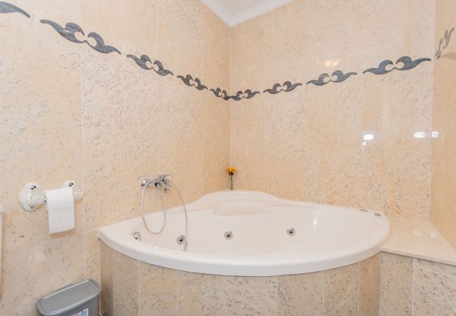 Bathroom of this Villa in Alhaurín el Grande (Málaga)