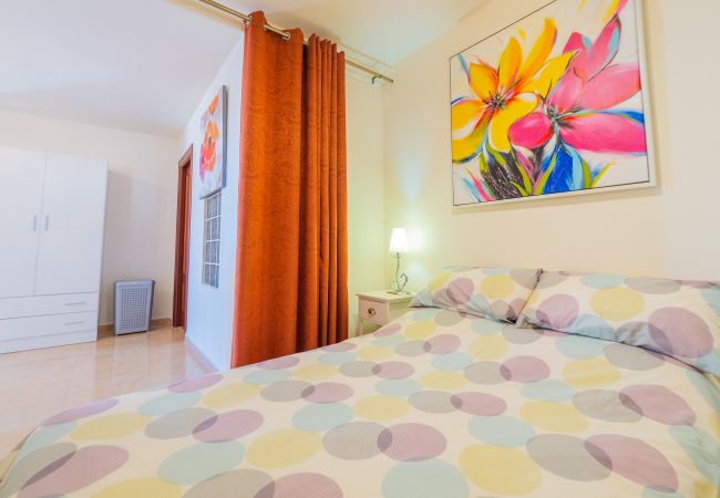 Bedroom of this house in Sierra Gorda, Coín