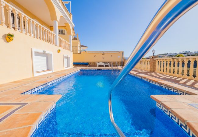 Pool of this house in Sierra Gorda, Coín