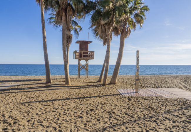 Apartment in La Cala de Mijas - Cubo's Beach Side Apartment at La Cala