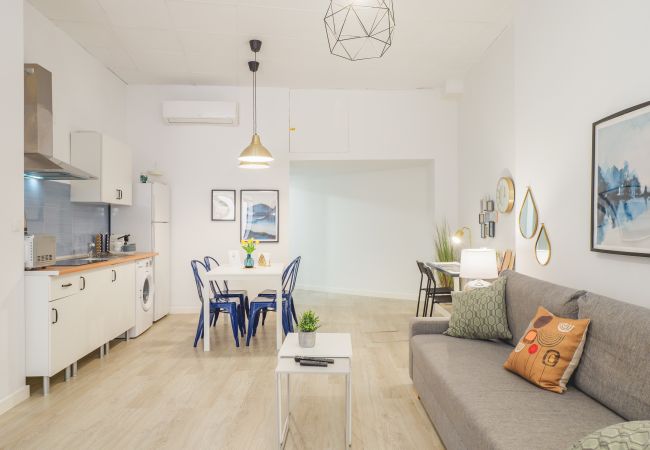 Apartment in Málaga - Cubo's Malaga Center El Molinillo