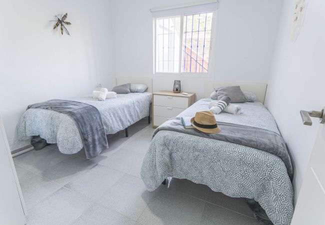 Cottage in Nerja - Villa Marimel Con Piscina Privada