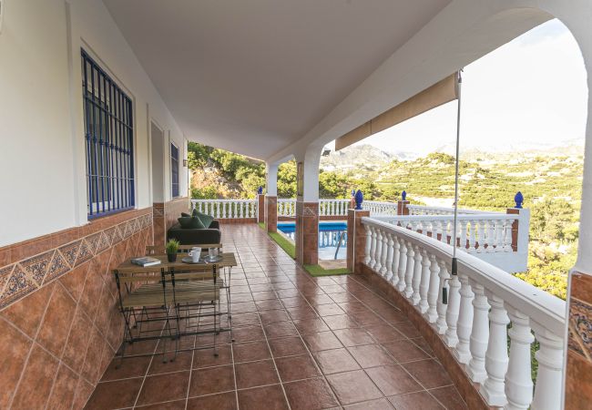 Cottage in Nerja - Villa Marimel Con Piscina Privada